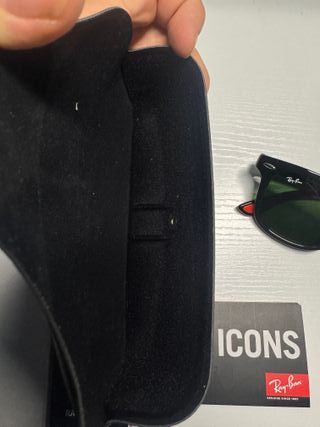 Ray-Ban Wayfarer Edición Ferrari Negro/Rojo