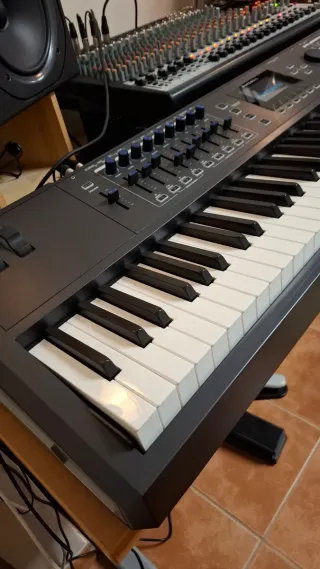 Kurzweil PC4 Teclado Profesional