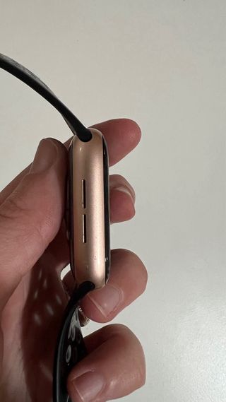 Apple Watch Series 5 GPS 44mm Oro