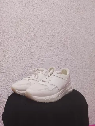 Zapatillas blancas Zapatilla tipo botín