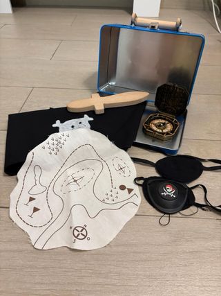 Maletín metálico pirata