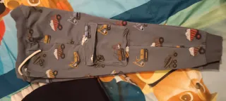 Lote 4 pantalones largos talla 5/6