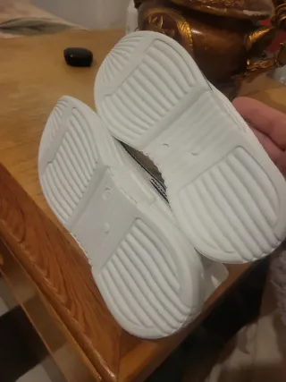 Zapatilla Deportiva Blanca MHYH