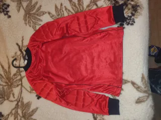 Equipación portero niño roja y negra