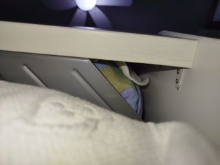 Cama nido blanca y gris