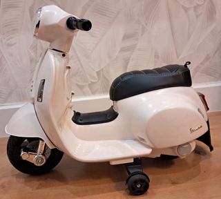 Moto Eléctrica Infantil Blanca