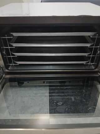 Vendo horno esta nuevo tiene garantía para restaur
