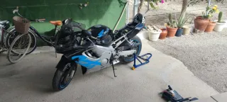 Despiece Honda CBR 600 F4 carburación