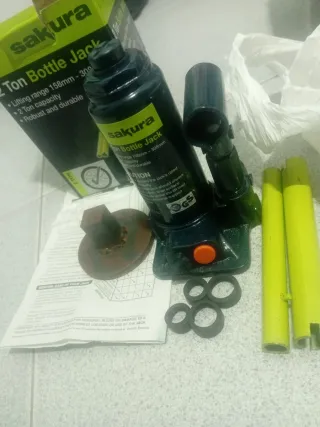 Gato Hidráulico Sakura 2 Toneladas