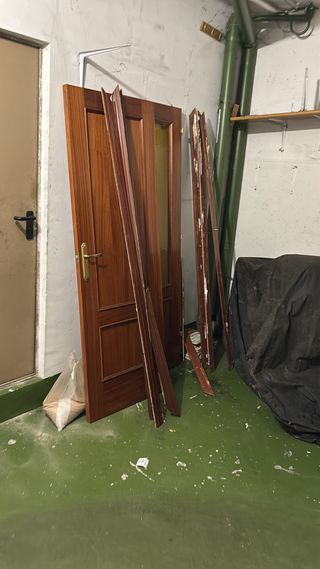 Puertas macizas de madera