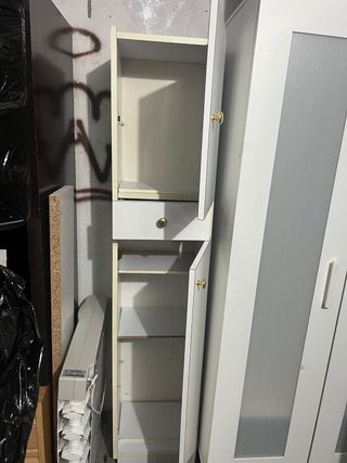 Armario de baño blanco