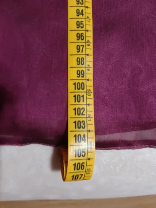 Traje de fiesta burdeos