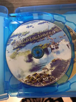 2 pelis: Planeta Tierra y Maravillas del universo