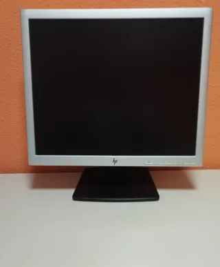 Monitor HP LED Plata y Negro