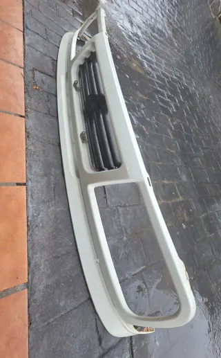 Parrilla Suzuki Vitara