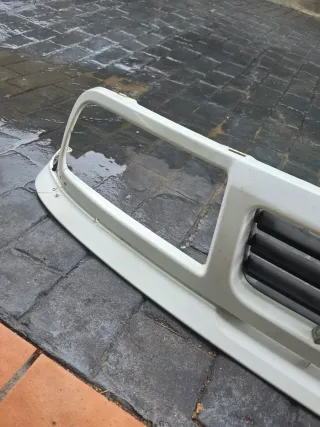 Parrilla Suzuki Vitara