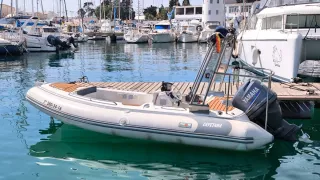 Embarcacion Semirrígida AVON 4,90