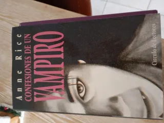 Se venden libros como nuevos  1 x5€ 2x8€