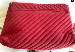 Bolso de fiesta rojo acolchado