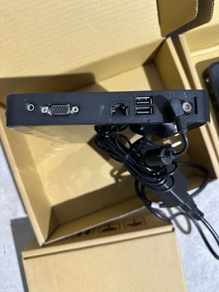 ASUS EeeBox PC EB1007P Barebone Escritorio