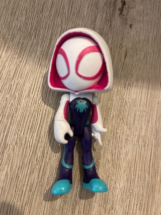 Aracnocuartel Spiderman y sus amigos