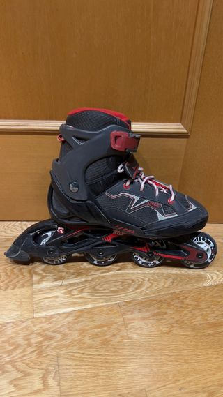 Patines en línea Oxelo, protecciones y bolsa.