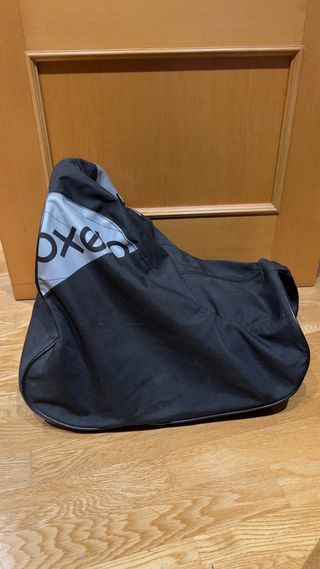 Patines en línea Oxelo, protecciones y bolsa.