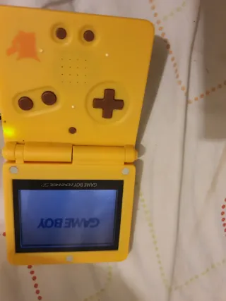 Nintendo Game Boy Advance SP Amarillo