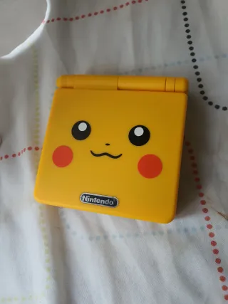 Nintendo Game Boy Advance SP Amarillo