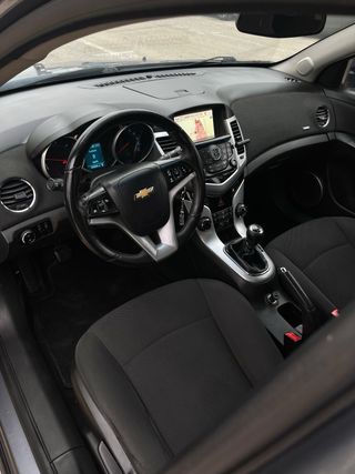 Chevrolet Cruze 2012