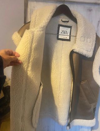 Chaleco Zara forrado efecto piel