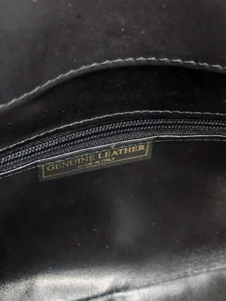 Borsa a spalla in pelle liscia nera