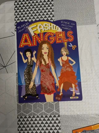 Muñecas Recortables Fashion Angels
