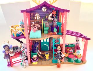 Casa Ciervo Enchantimals  8 Muñecas y sus mascotas