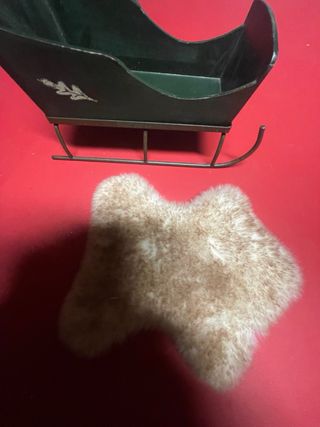 Slitta decorativa in metallo e legno