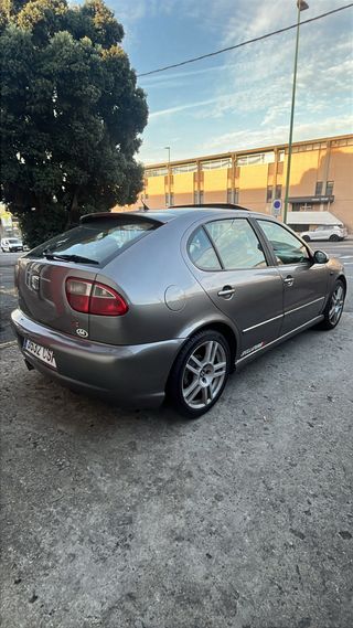 SEAT Leon 2004