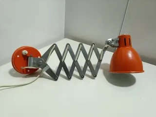 Lámpara flexo vintage naranja y plateada