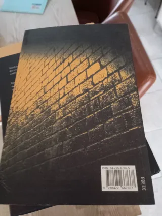 Se venden libros variados  1x5€ 2x8€