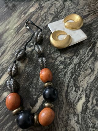 3 Collares bisutería vintage y pendientes