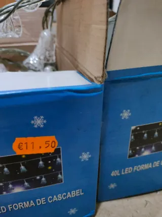 Luces LED Cascabel Feliz Navidad Una caja por 5€