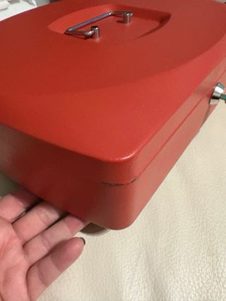 Caja Fuerte Roja con Llave 33cm