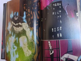 Cómic Batman Año 100 y otras historias (Paul Pope)