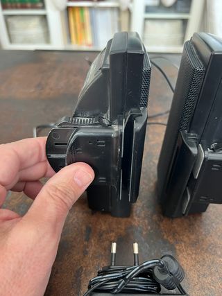 Altavoces estéreo acoplables para monitor/portátil