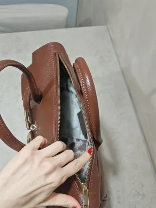 Borsa in pelle con tracolla