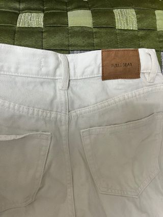 Pantalones blancos campana