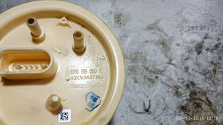 Bomba combustible VOLKSWAGEN 6R0919050K