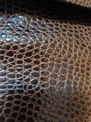 Bolso marrón efecto piel