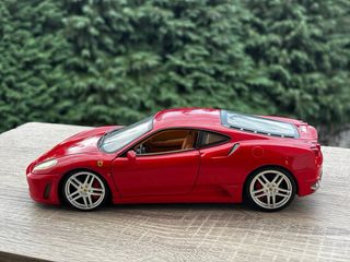 Ferrari F430 Coupe 1:18 Hot Wheels