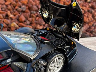Ferrari F50 Hot Wheels 1:18 Preto