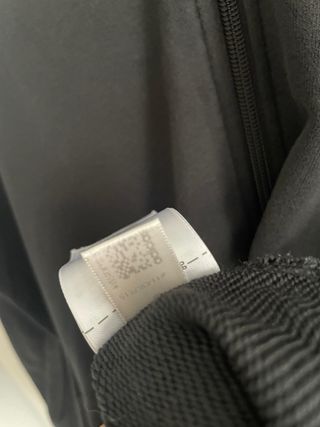 Chaqueta Adidas con capucha negra Talla XL